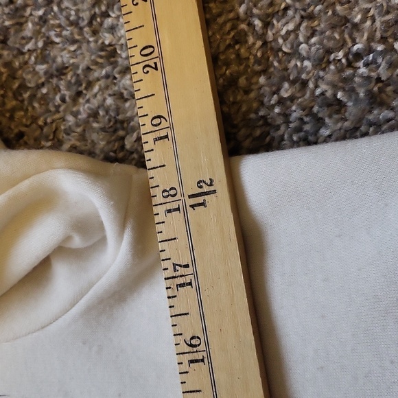 Disney Minnie Mouse front zip sweatshirt, Size Small from the measurements - Picture 10 of 15